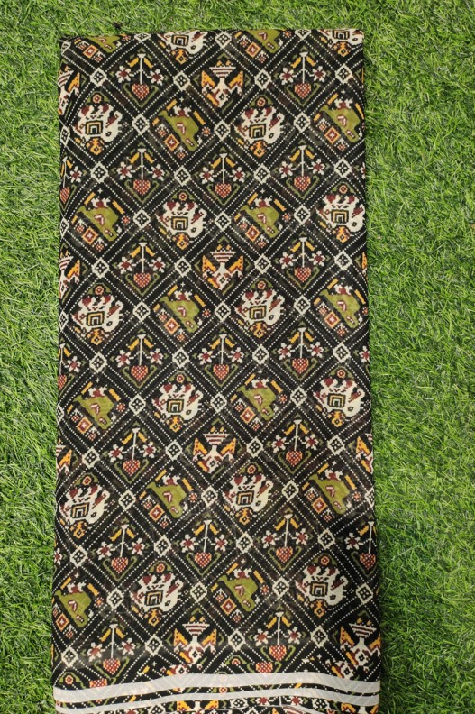 Marvelous Multi Color Georgette Fabric With Poly Geo Print